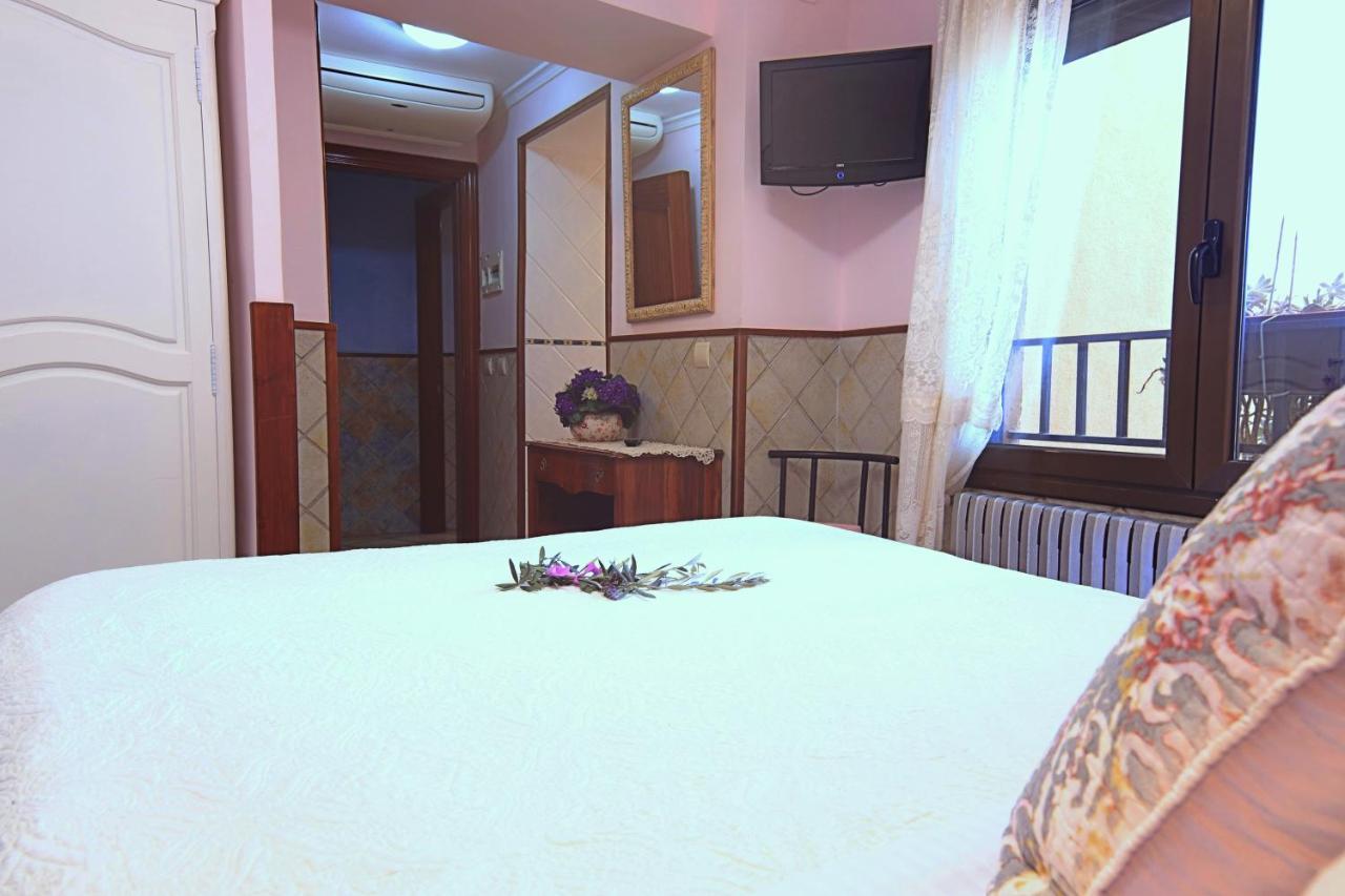 Estudios Casa Lola De Talarn Extérieur photo